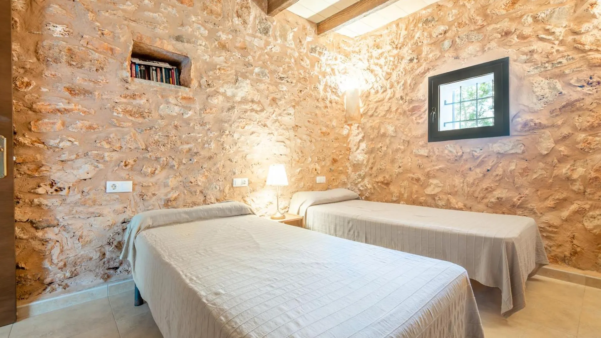Villa Andres Santanyi